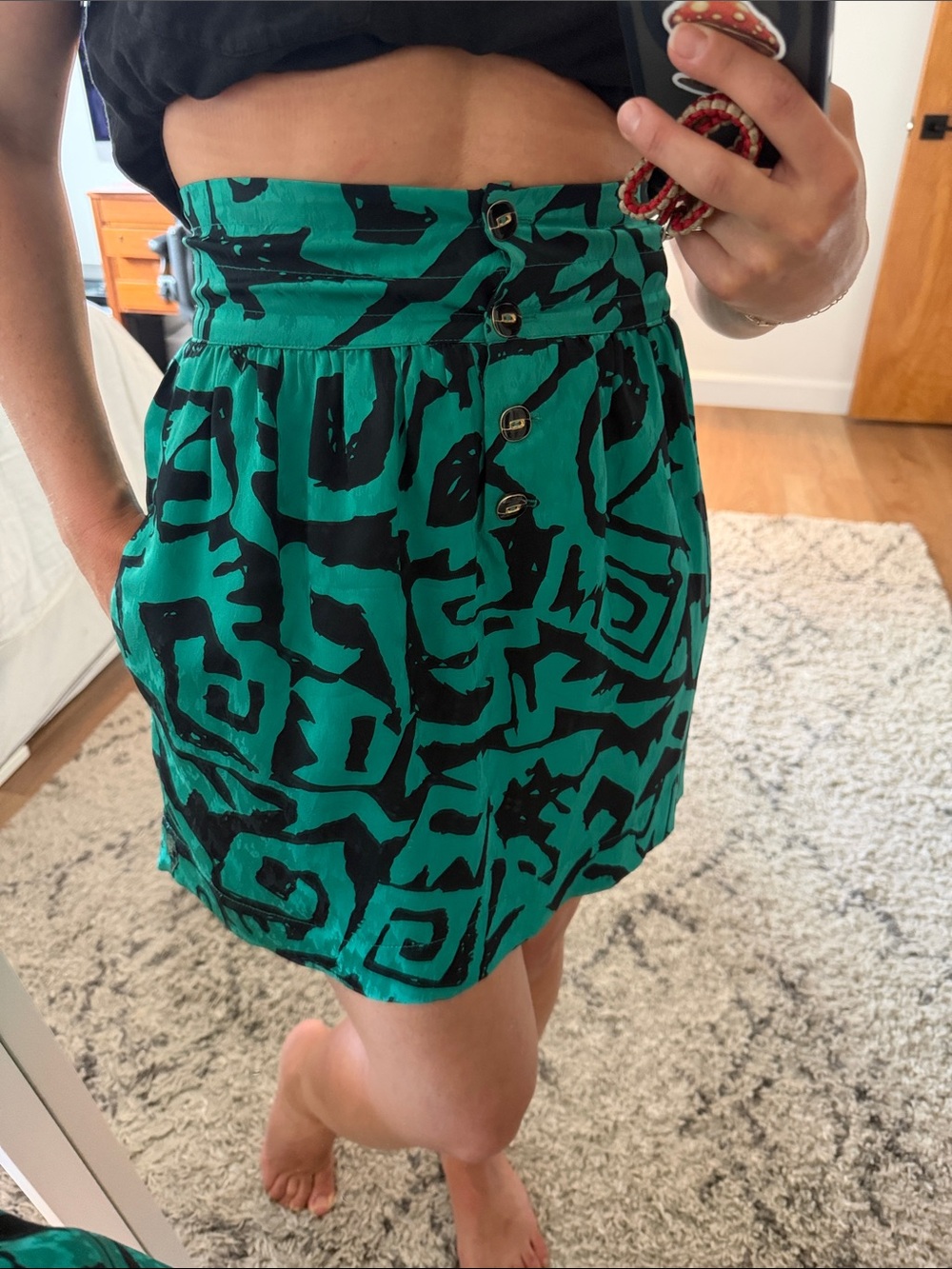 Myne designer silk Green and Black skirt size 0
